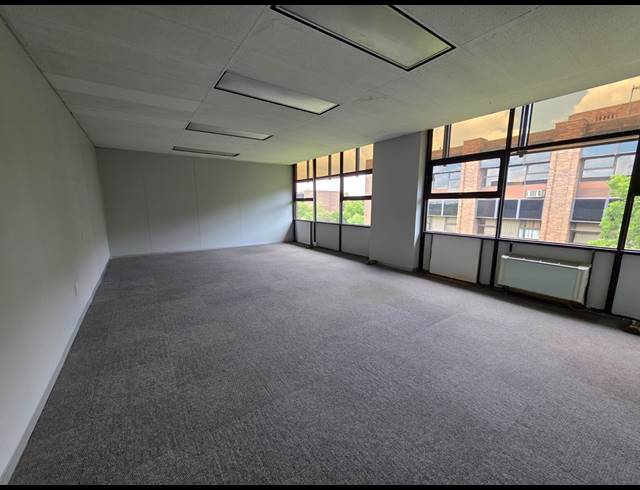 529M² OFFICE TO LET IN ORMONDE